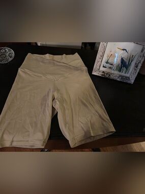 Aerie High-Waist Women's Bike Shorts in Tan